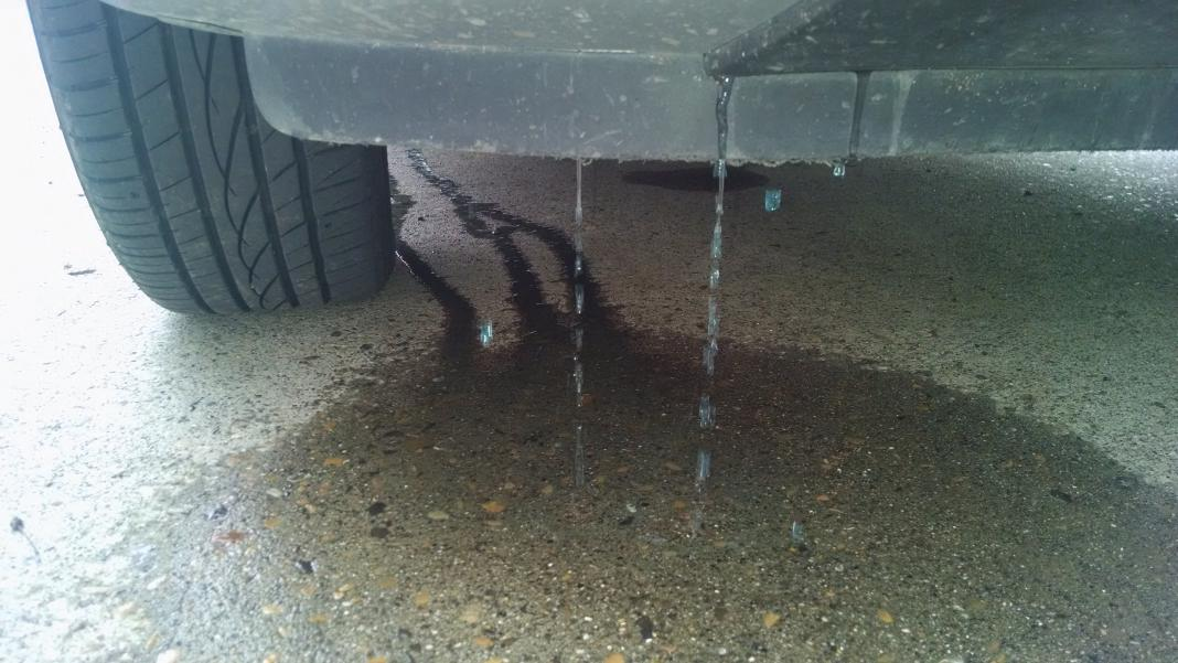 Fix your leaking washer fluid reservoir now.