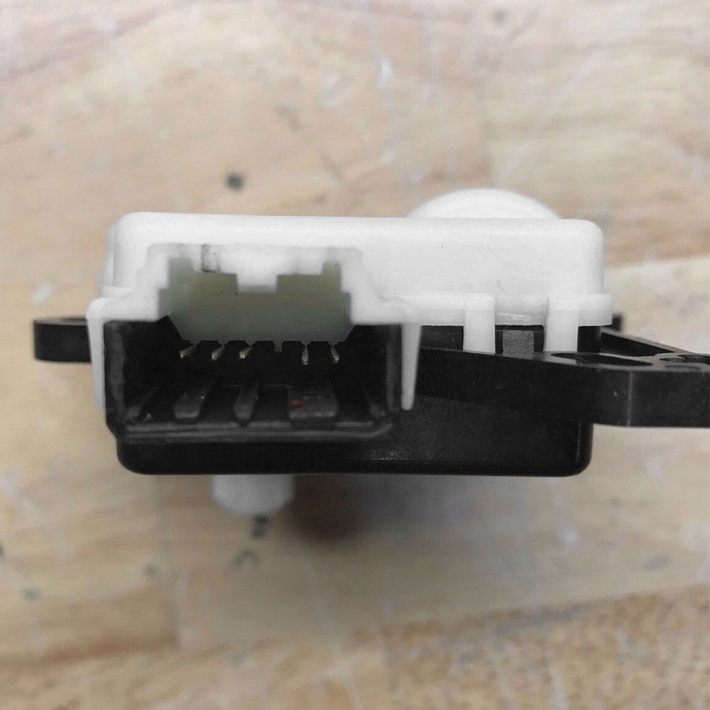 New OEM YH1779 Ford AA5Z19E616C HVAC Heater Blend Door Actuator