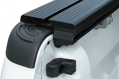 Pace Edwards Jackrabbit Tonneau Cover - Retractable Truck Bed Cover