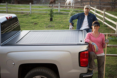 Pace Edwards Jackrabbit Tonneau Cover - Retractable Truck Bed Cover | AutoAnything