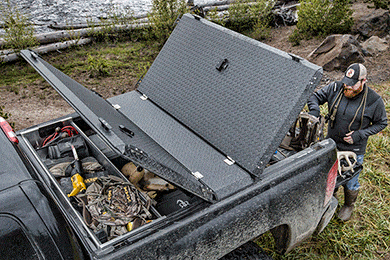 DiamondBack HD Aluminum Tonneau Cover - Heavy-Duty Truck Bed Cover