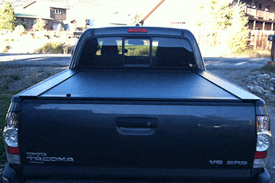 Pace Edwards Jackrabbit Tonneau Cover - Retractable Truck Bed Cover