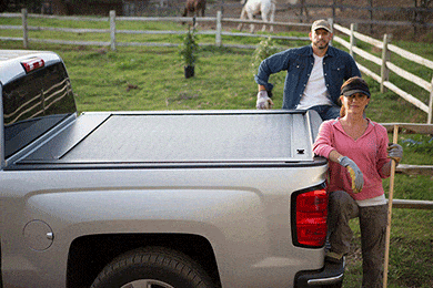 Pace Edwards Jackrabbit Tonneau Cover - Retractable Truck Bed Cover